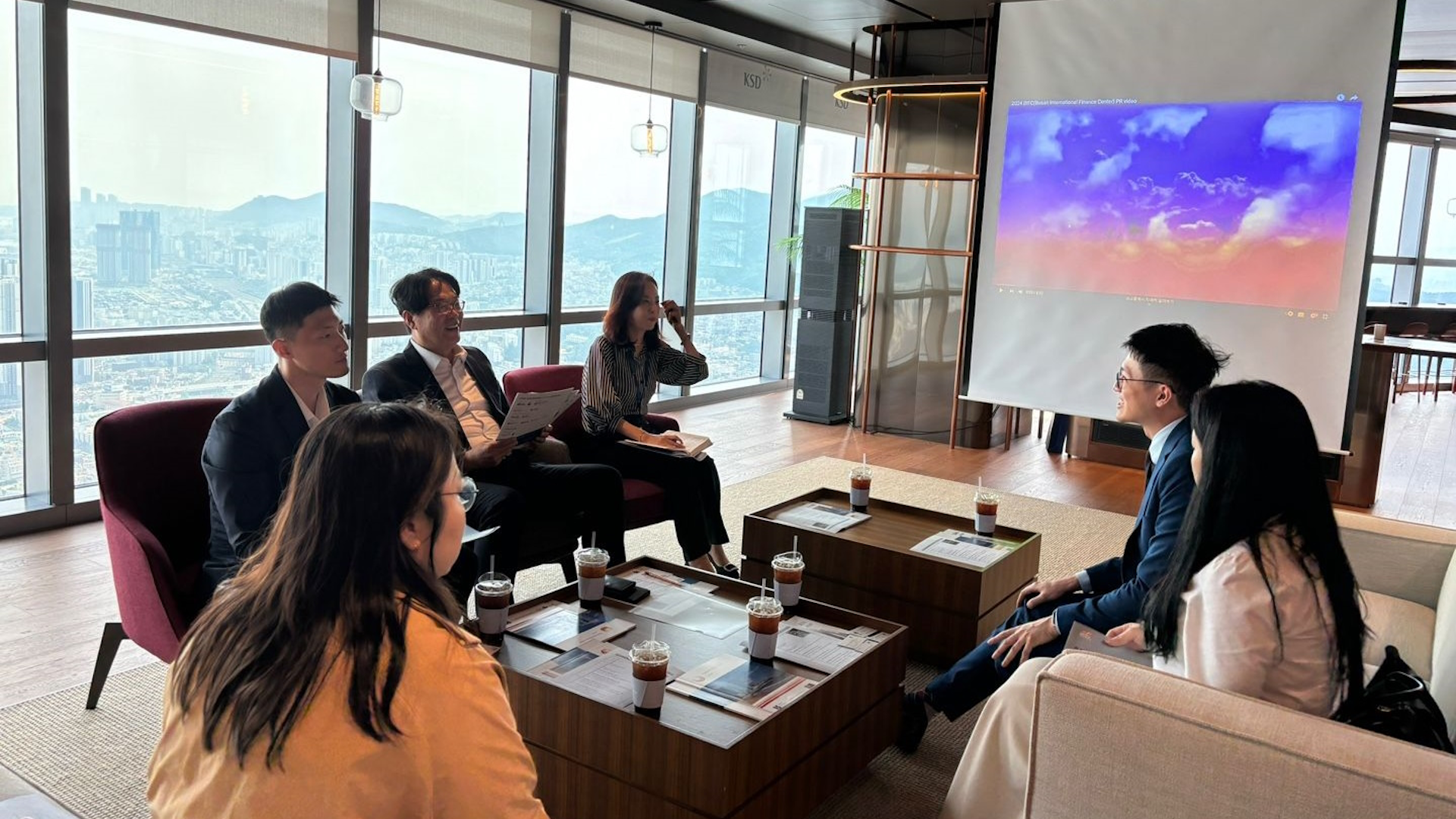 Financial Center News #50 – title image